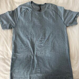 Lululemon Men's Metal Vent Tech Short Sleeve - White Opal / River Blue - M